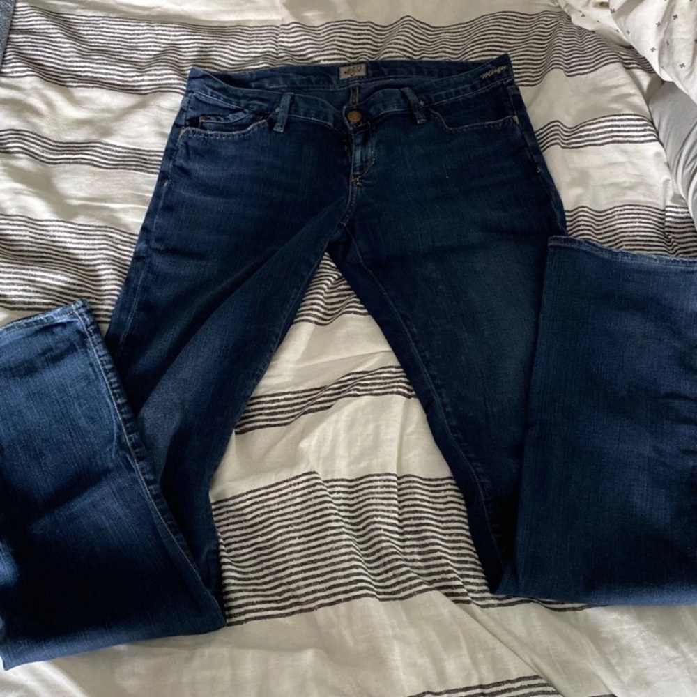 Gold sign misfit skinny jeans size 28